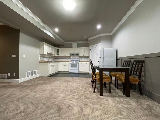 Photo - 16331-16325 25 Ave