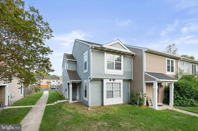 Building Photo - 4198 Bluebird Dr