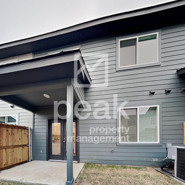 Photo - $1649! 3 Bed/2.5 Bath located in Forest Hi...