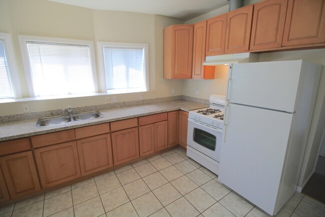 Photo - 1152 53rd St Unit Apt.4