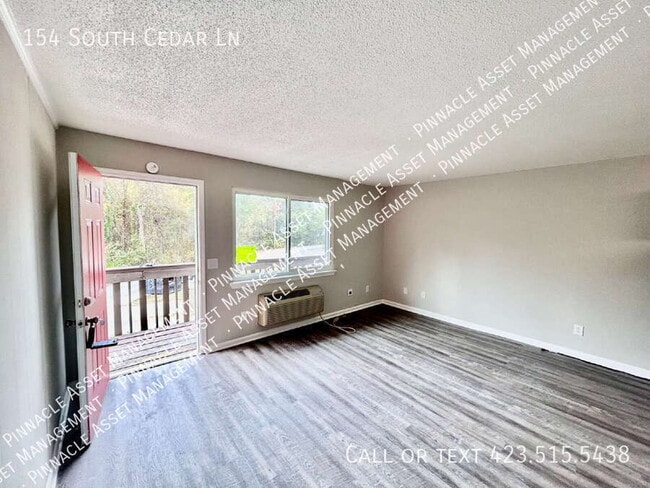Photo - 154 S Cedar Ln