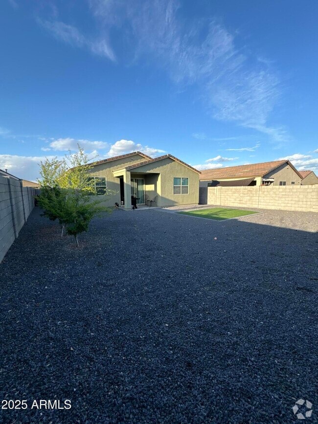 Building Photo - 4625 Stonecrop Dr Rental