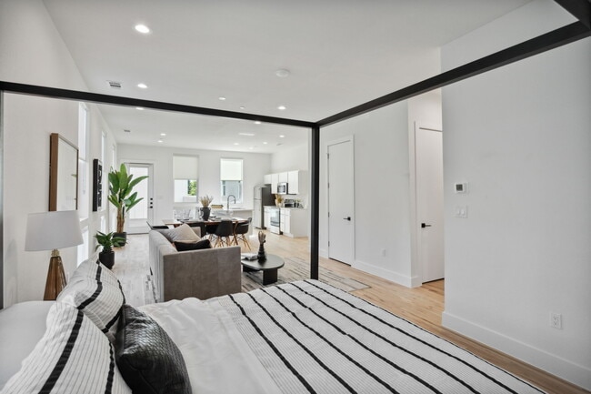 Guest House at 4907 Bryan