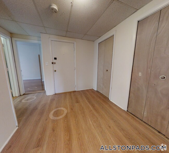 Building Photo - 1135 Commonwealth Ave Rental