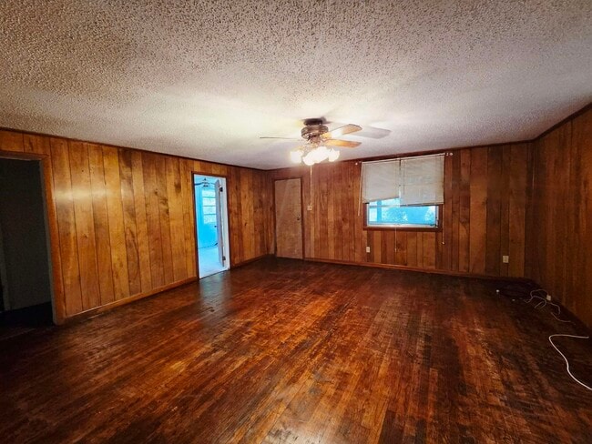 Photo - 1205 E Green St
