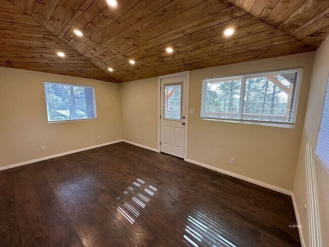 Photo - 52800 Sugar Pine Dr