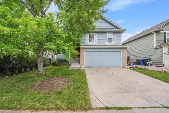 Building Photo - $2,895, 4 bed, 3 bath, located in Westmins... Rental
