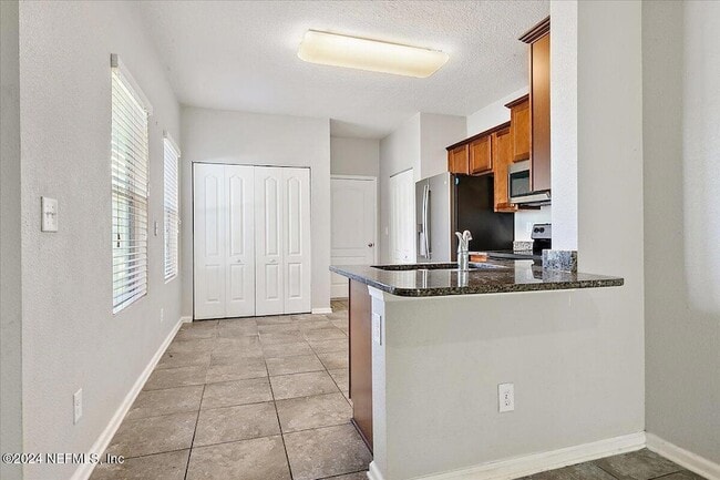 Photo - 780 Servia Dr