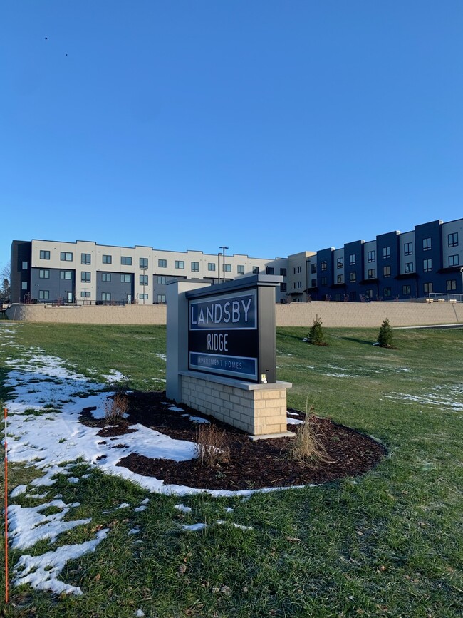 Landsby Ridge - Landsby Ridge Apartments