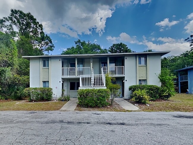 Photo - 2549 S Oak Ave Unit Apt B