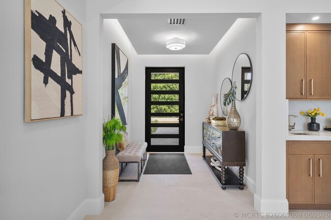 Photo - 725 SE 4th Ave