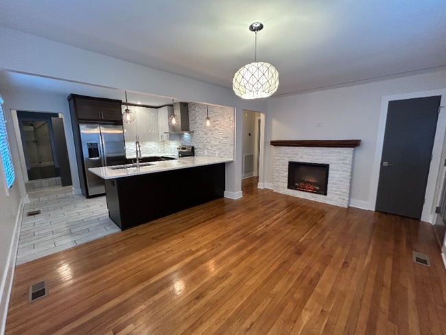 Photo - 1119 Davidson St