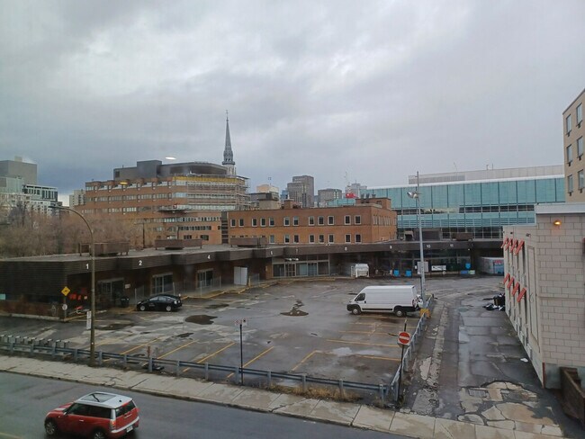 Photo - 1640 Rue Berri Unit SI ID1263260P