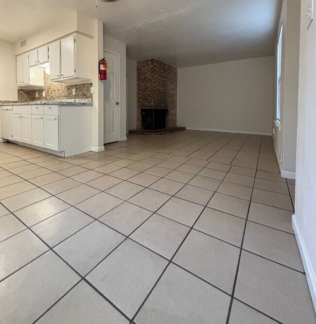 12813-12817 Dorado Dr SE