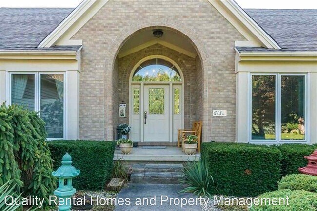 Photo - 4 br, 3.5 bath House - 6132 Covered Wagons...