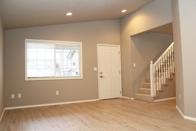 Photo - 6010 N Wilbur Ave