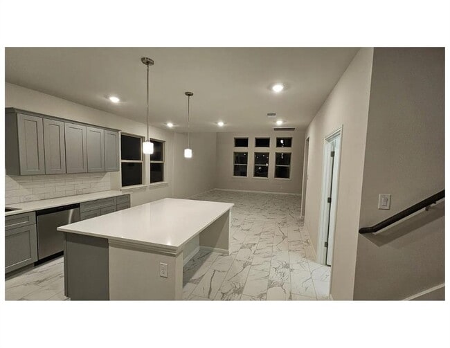 Photo - 212 Comet Pointe Dr