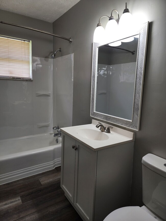 Photo - 3120 Grasmere Ave