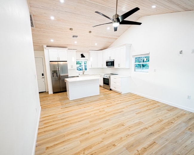 Photo - 539 N Garden Ave