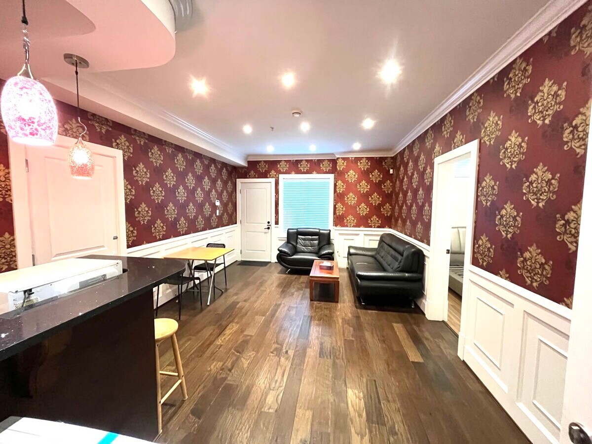 Photo - 1553 W 61st Ave