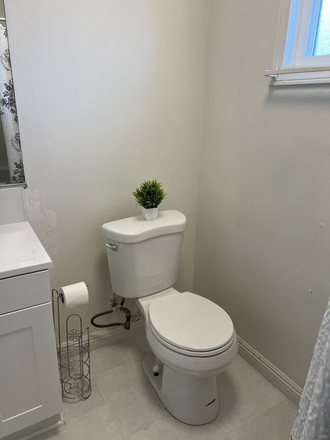 Photo - 554 S Willow Ave