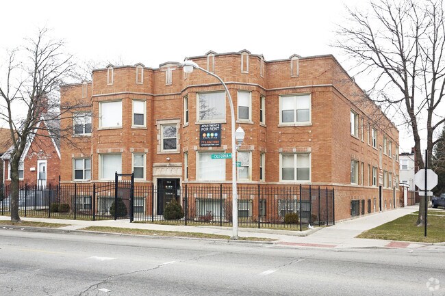 Photo - 6155-6159 S California Ave Apartments