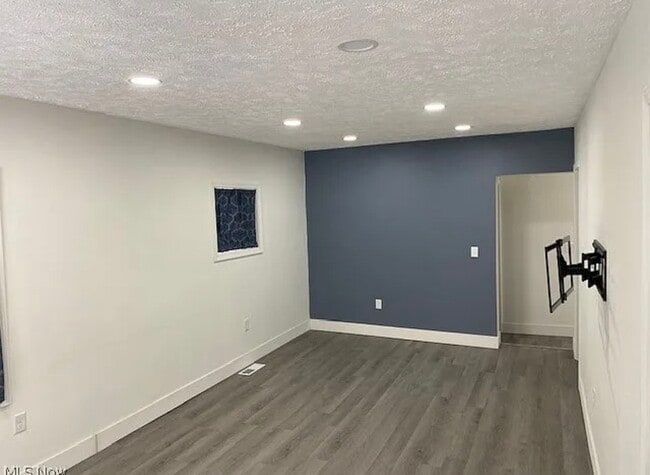 Photo - 3442 Albany Ave