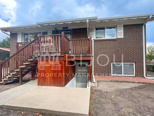 Building Photo - 4418 N Chestnut St Unit B Rental