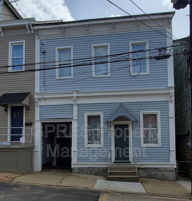 Photo - 1109 Goettmann St Unit 2