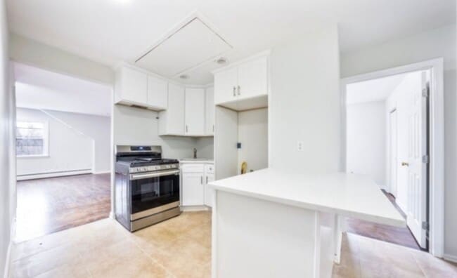 Kitchen - 91 Broad St Unit 2