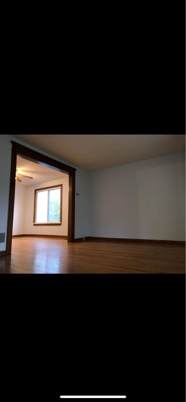 Photo - 504 Helen St