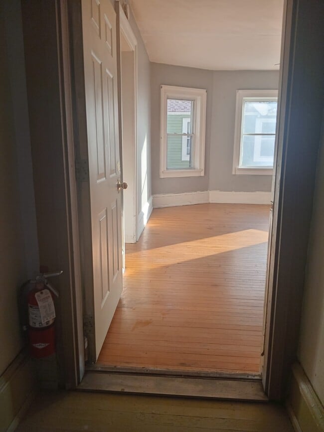 Building Photo - 2457 N 1st St Unit front rear