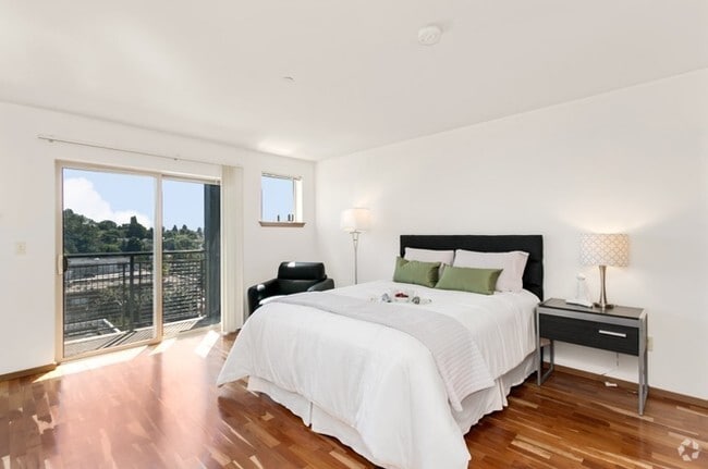 Building Photo - 412 11th Ave Unit 410 Rental