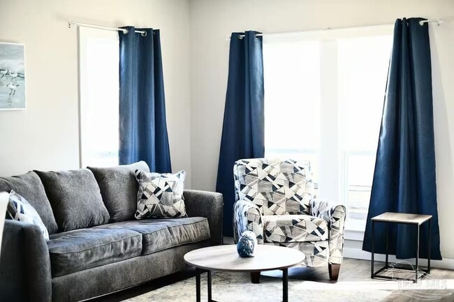 Photo - 5446 Medina Rd