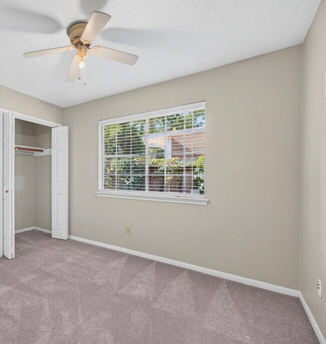 Photo - 4415 Echo Falls Dr
