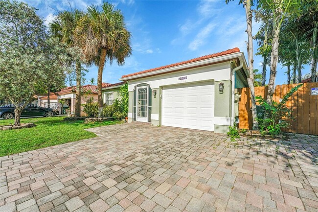Photo - 5520 NW 49th Ave
