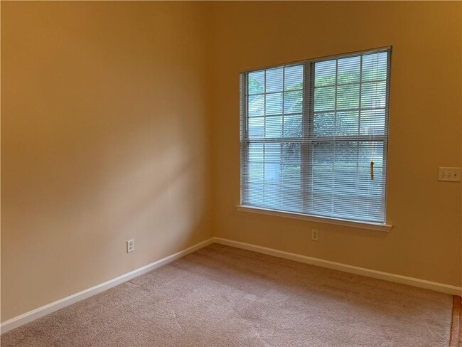 Photo - 2090 Atkinson Park Dr NW