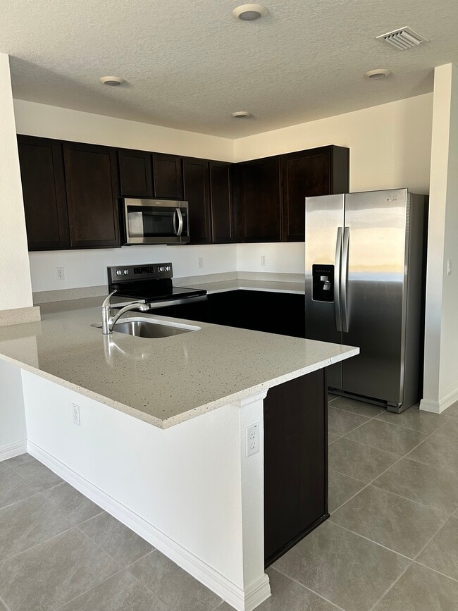 Photo - Sunny Spring St