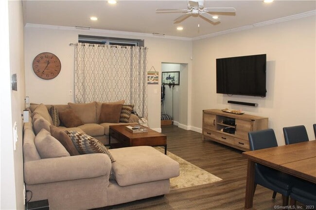 Photo - 267 Melba St Unit APT A31