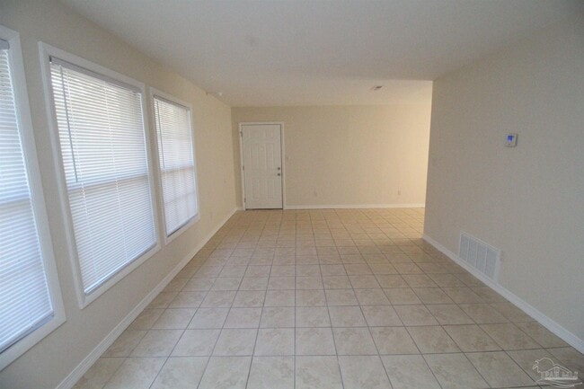 Photo - 6305 Banyan Dr