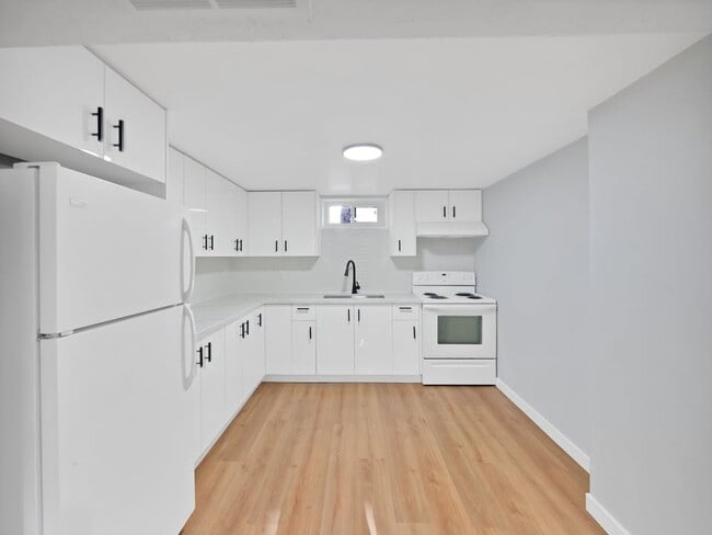 Photo - 6 Jasmin Crescent