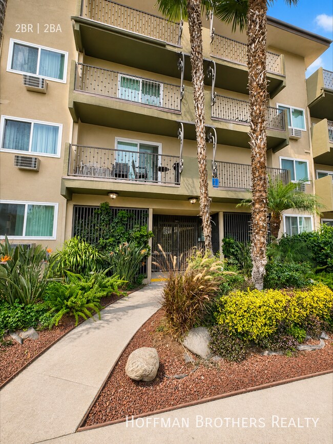 5415 Newcastle Ave Unidad 37