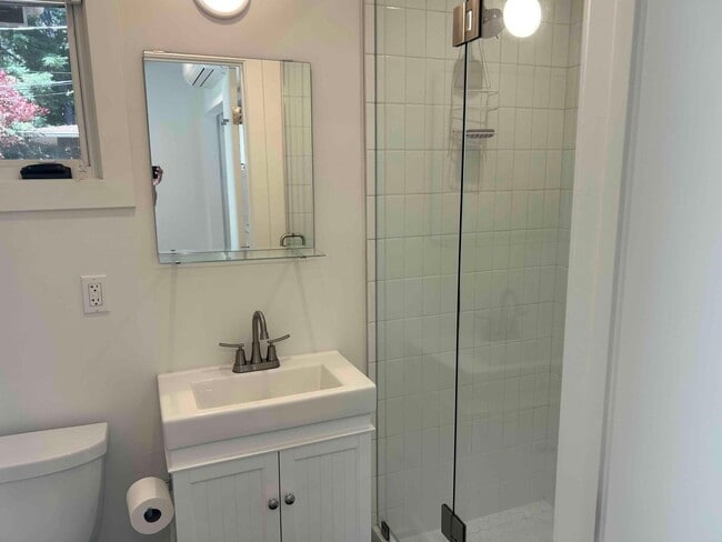 Photo - Beautifully Remodeled Studio Downtown