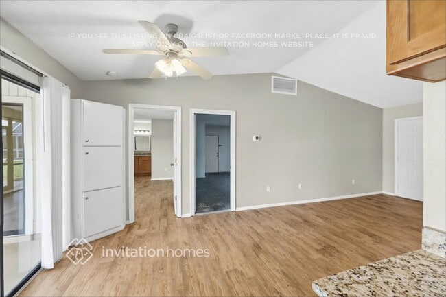 26 Mariner Ln