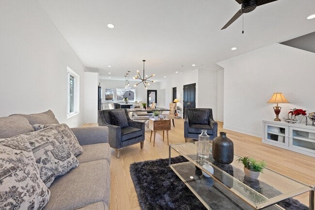 Photo - 1522 N Leamington Ave