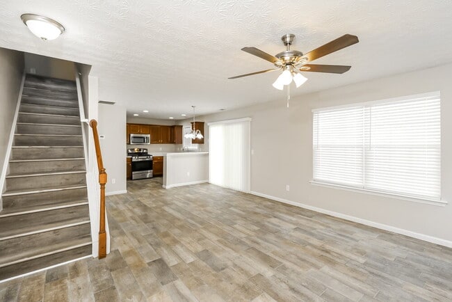 Photo - 203 Swanee Ln