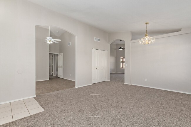 Photo - 12454 W Holly St