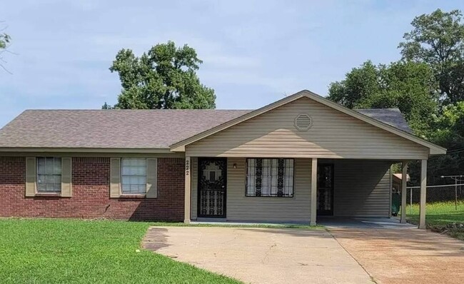 Building Photo - 222 Pickett Rd Rental