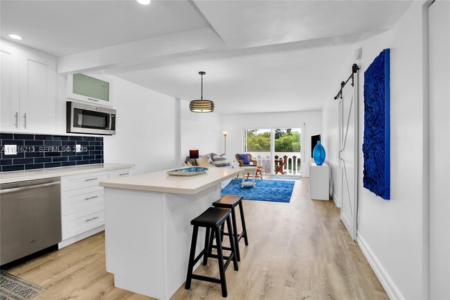 Photo - 100 Edgewater Dr Unit 225