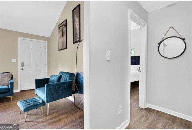 Photo - 3162 Oakdale Rd